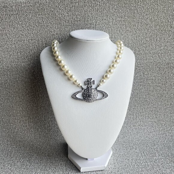Vivienne Westwood Jewelry - Vivienne Westwood Pearl Necklace Large Brand New